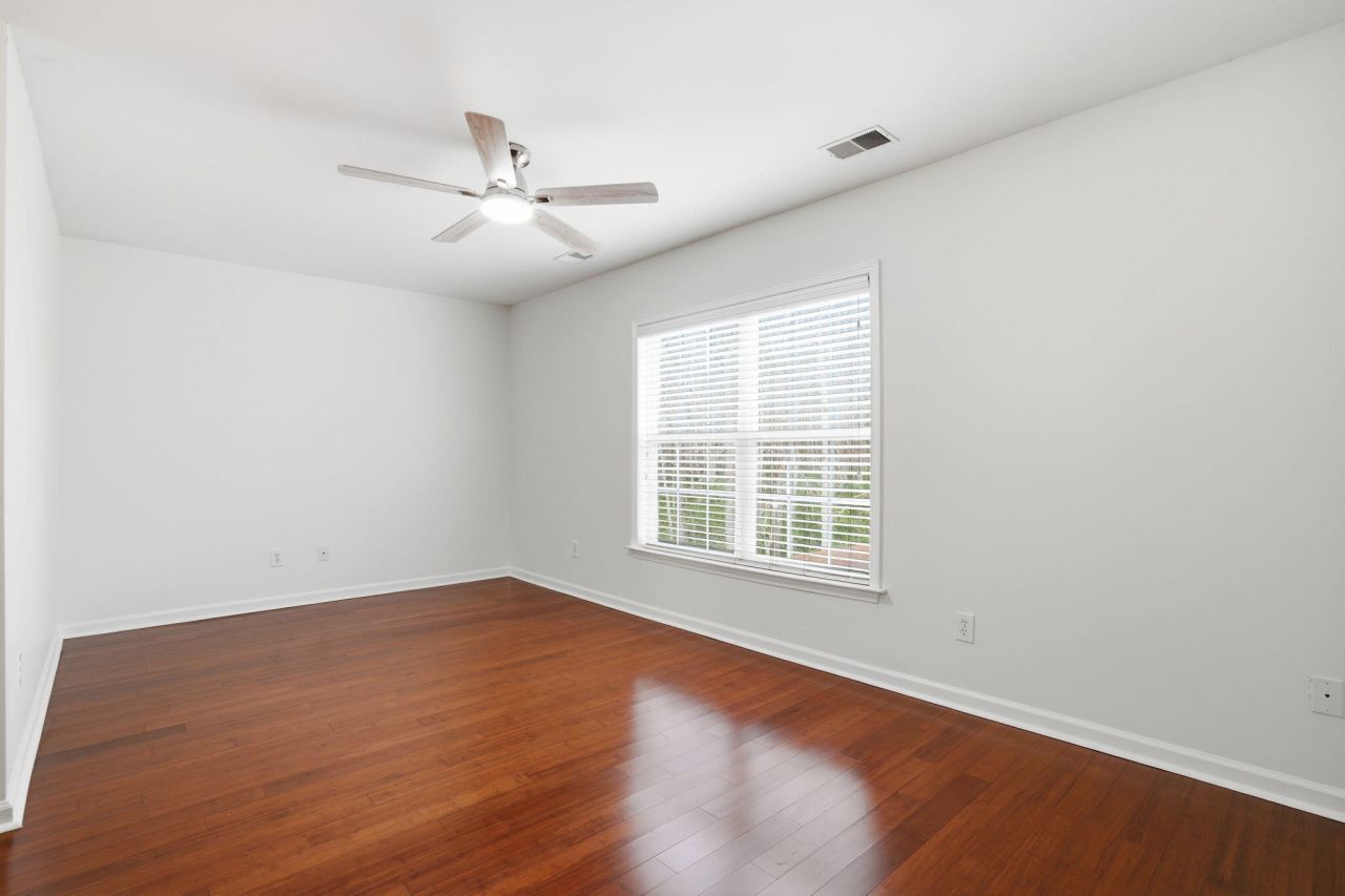 209 Goldfinch Lane Photo 27