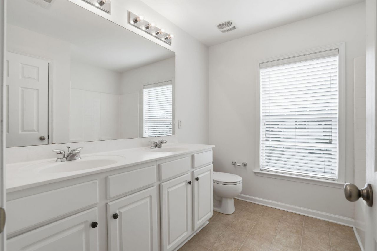 209 Goldfinch Lane Photo 28