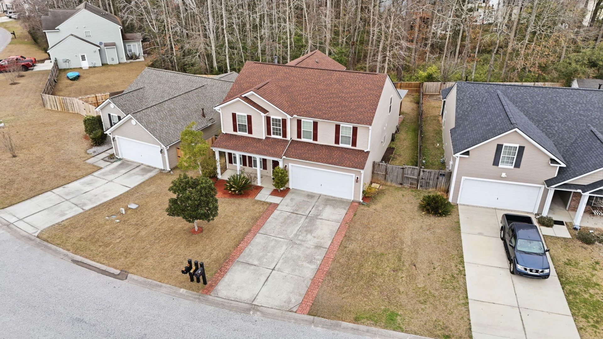 209 Goldfinch Lane Photo 28
