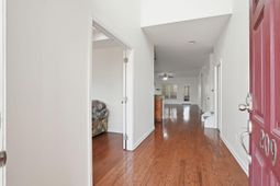 209 Goldfinch Lane photo 4