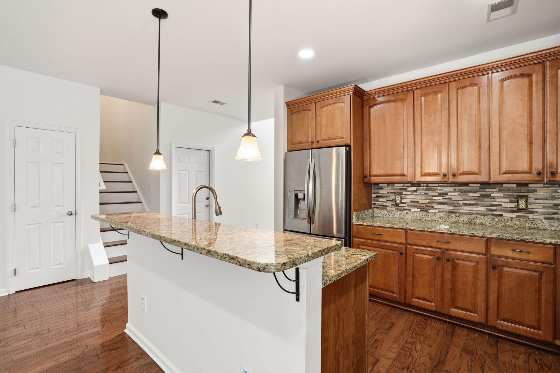 209 Goldfinch Lane Photo 6