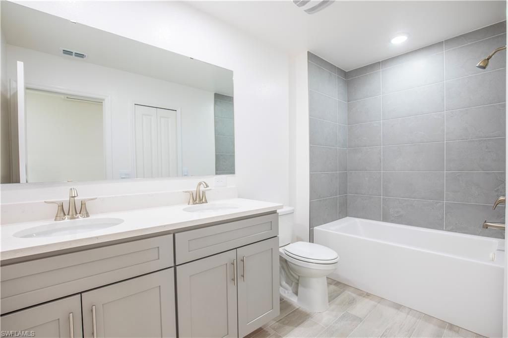 10534 Fountain Palm Cir, Bokeelia, FL 33922 Photo
