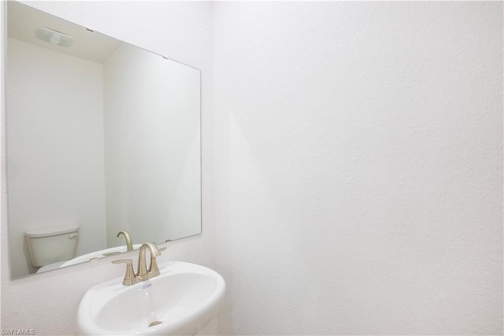 10534 Fountain Palm Cir, Bokeelia, FL 33922 Photo