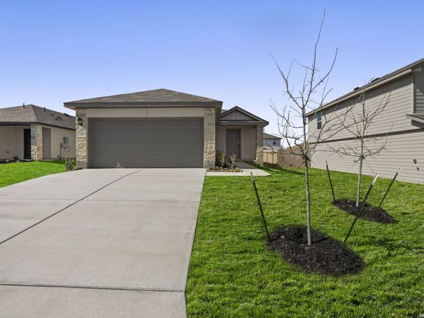 328 Cottonmouth, Seguin, TX 78155