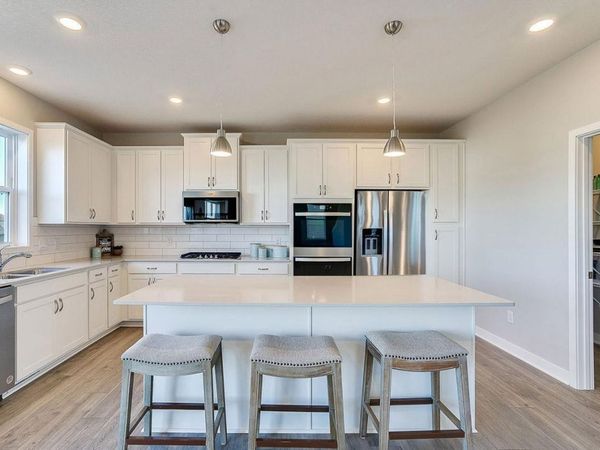 17282 Dimension Avenue, Lakeville, MN 55044