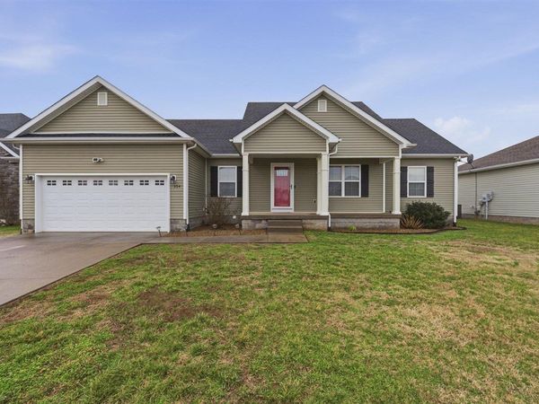 394 Red Elm Lane , Bowling Green, KY 42101