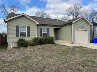 664 Cherry Blossom Road, Bowling Green, KY 42103