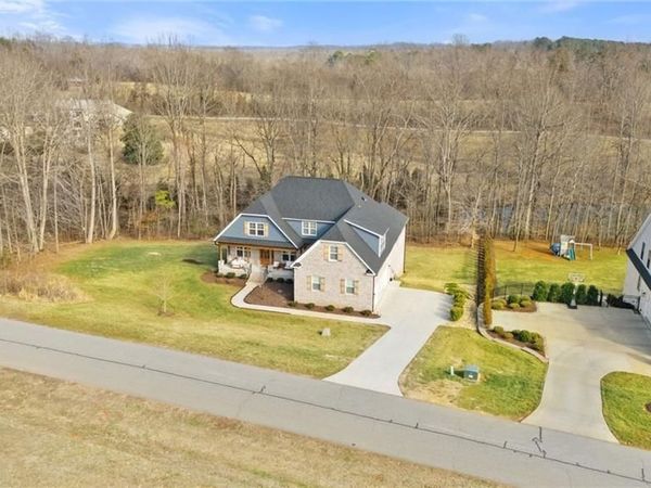 6374 Gumwood Road, Oak Ridge, NC 27310