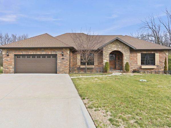 3538 N Prince Lane, Springfield, MO 65803