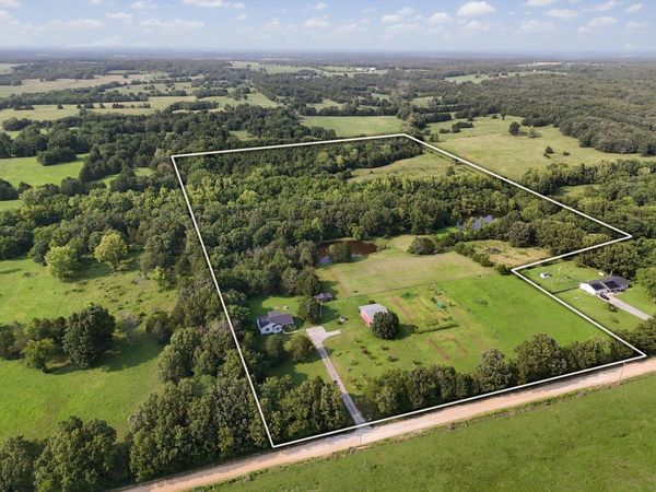 4390 Uu Road, Elkland, MO 65644