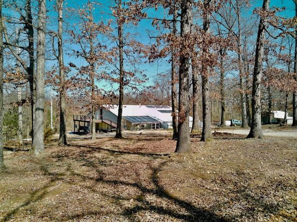 9101 E State Highway 90, Pineville, MO 64856