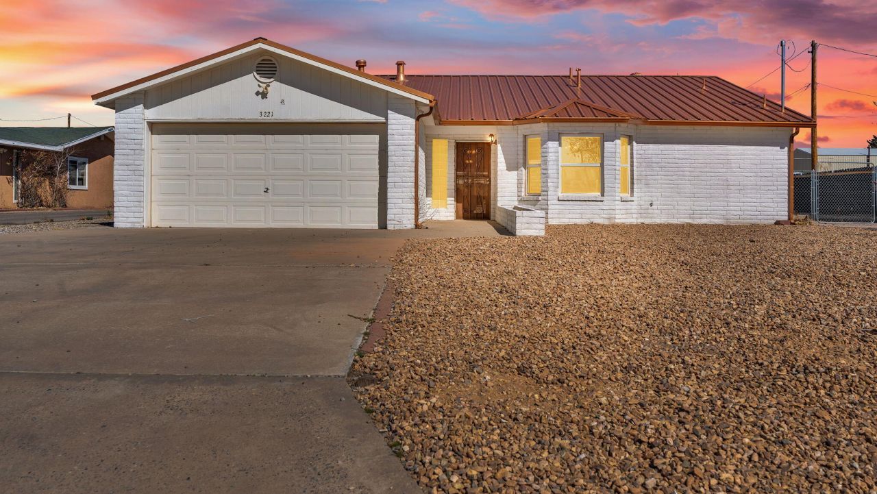 3221 22nd Avenue Se, Rio Rancho, NM 87124 Main Photo