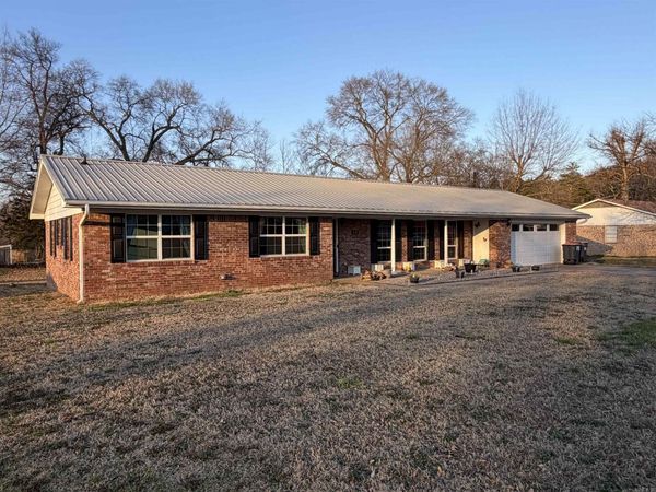 413 N 26th Street, Ozark, AR 72949