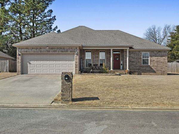 61 Rebecca Lane, Searcy, AR 72143