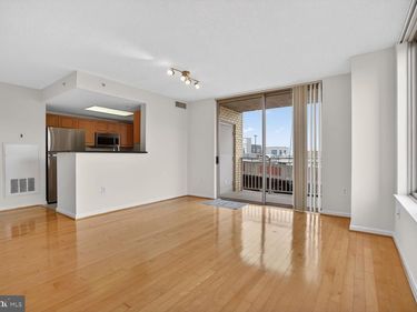 2726 GALLOWS ROAD, Unit 619, VIENNA, VA 22180