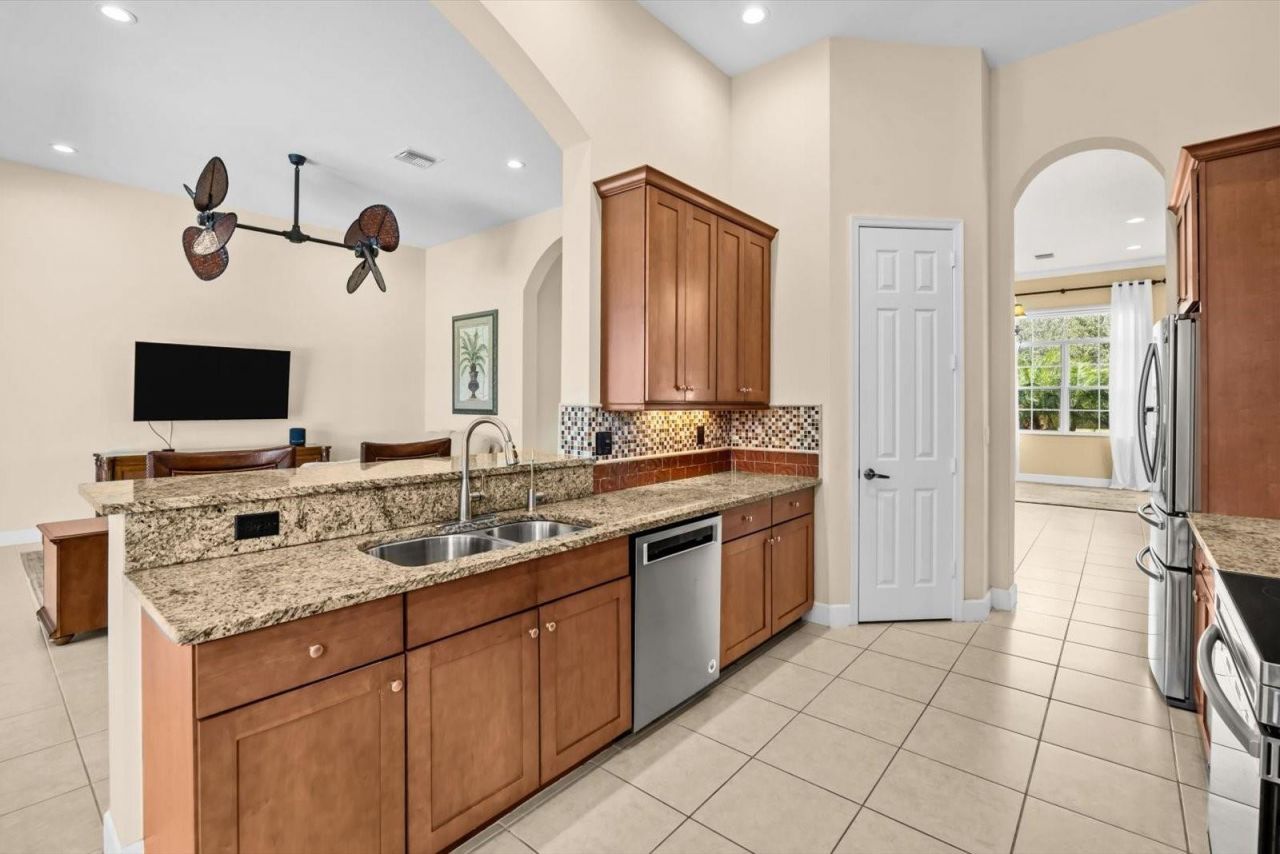 9301 SW Nuova Way, Port Saint Lucie, FL 34986 Photo