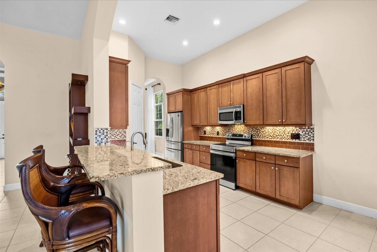 9301 SW Nuova Way, Port Saint Lucie, FL 34986 Photo