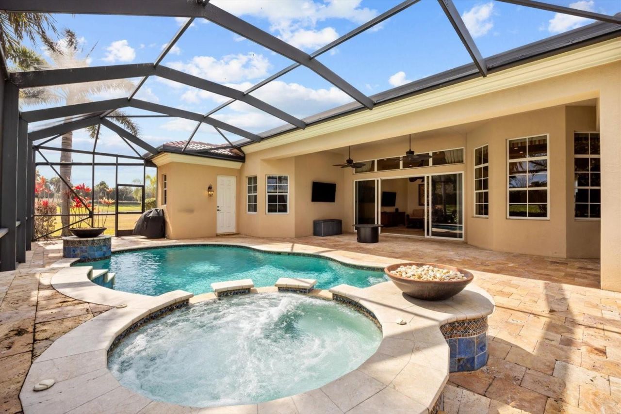 9301 SW Nuova Way, Port Saint Lucie, FL 34986 Photo