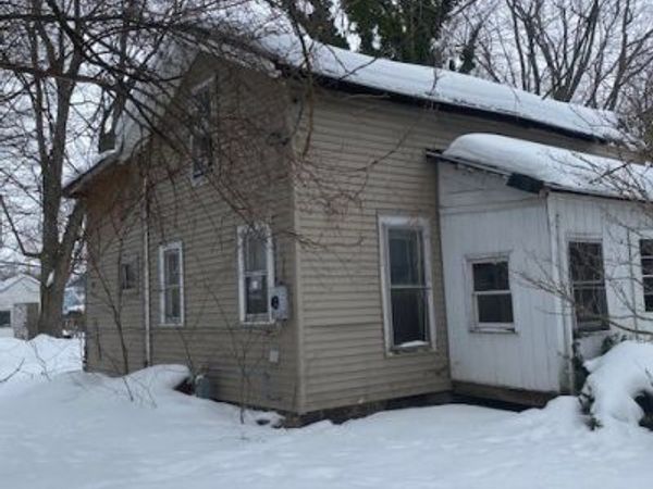 725 Church Street, Medina, NY 14103