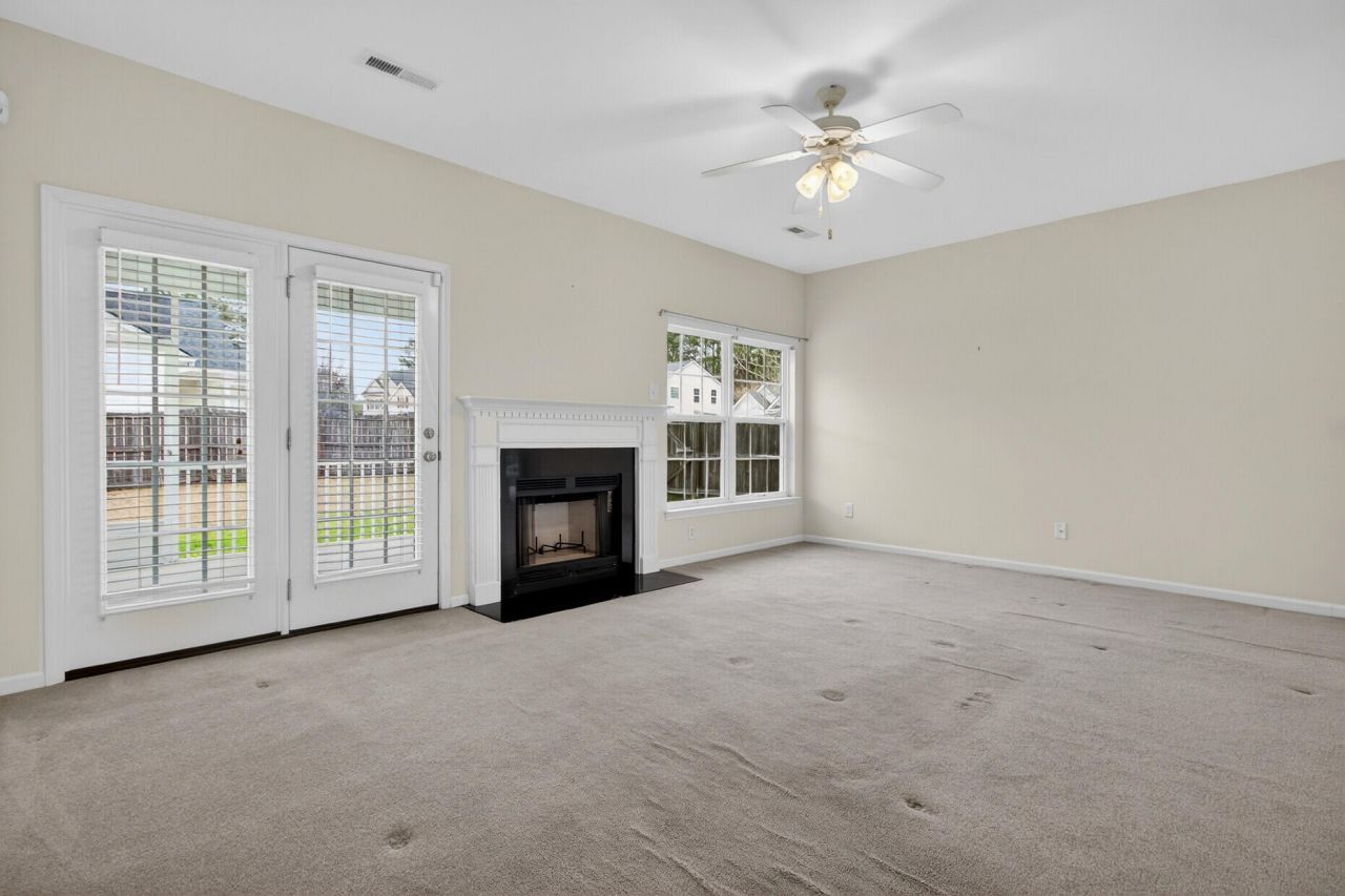 115 Cannonsmill Lane Photo 12