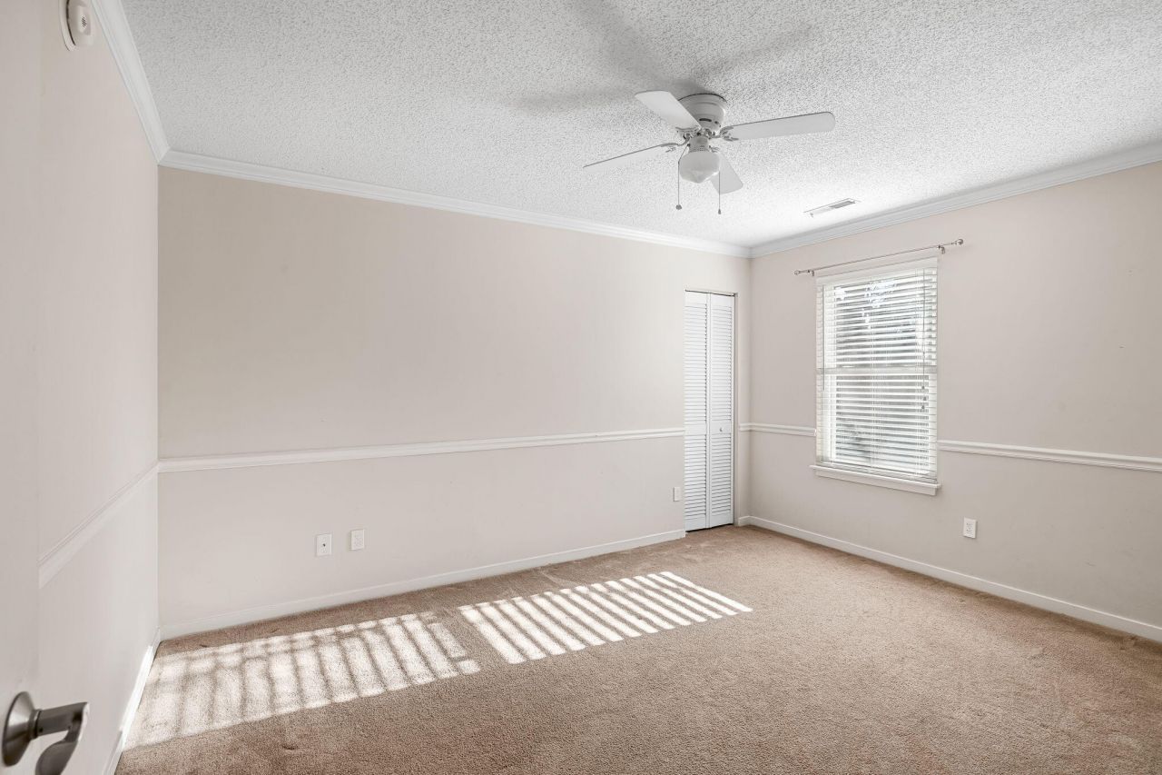 1133 Oakcrest Drive Photo 13