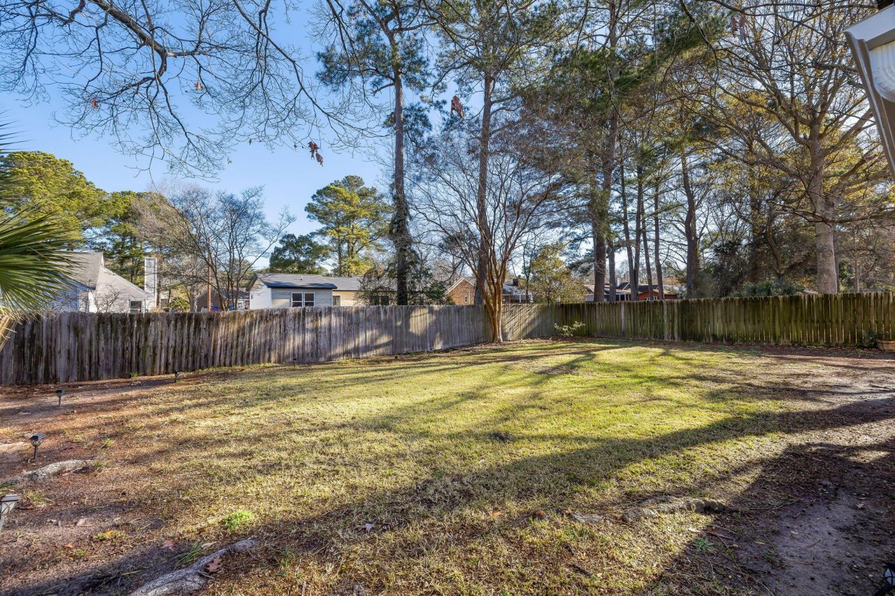 1133 Oakcrest Drive Photo 18