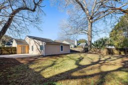 1133 Oakcrest Drive photo 4