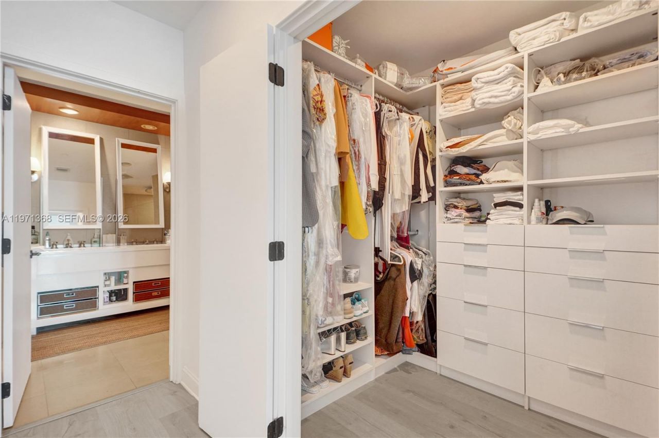 6799 Collins Ave , Unit 201, Miami Beach, FL 33141 Photo