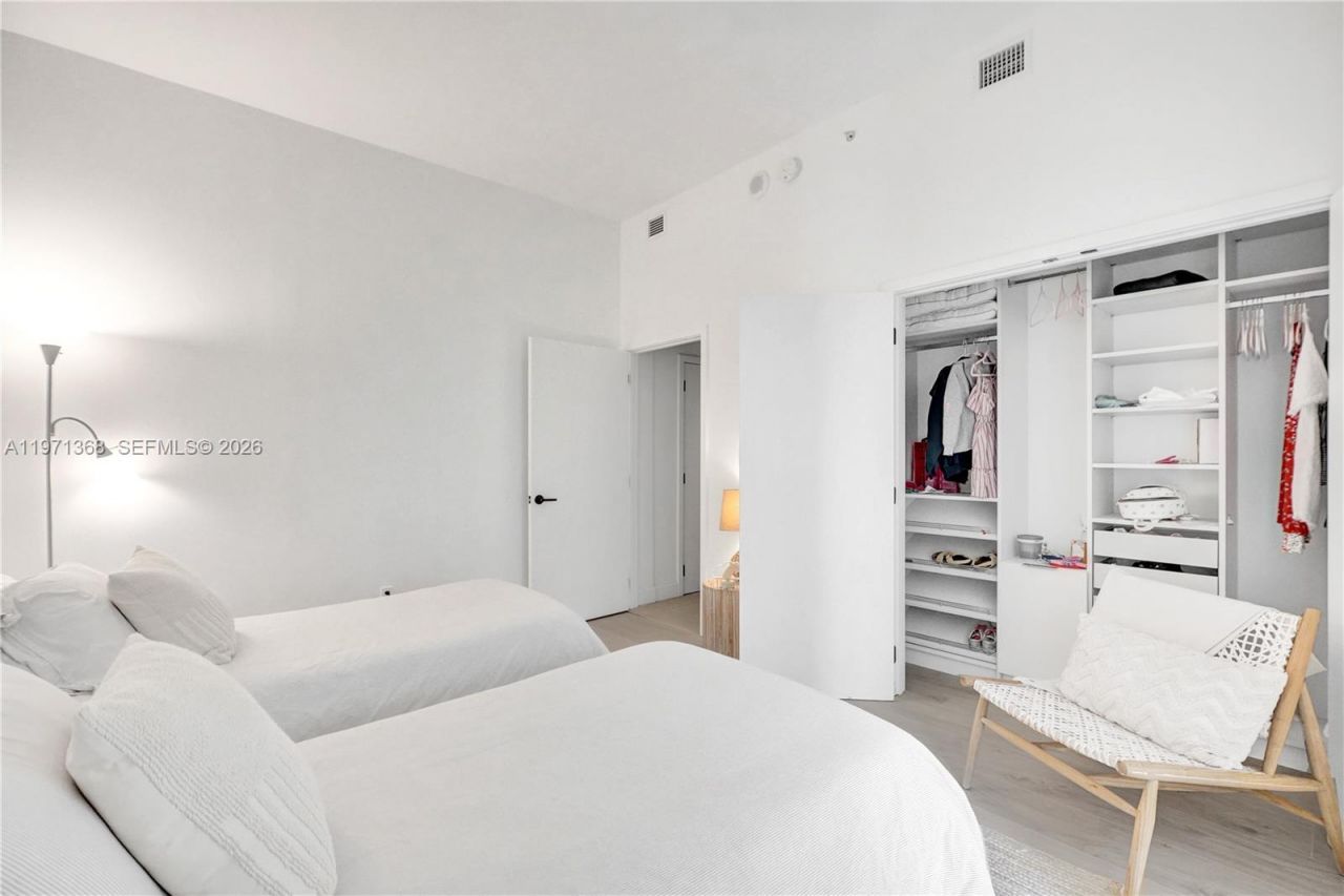 6799 Collins Ave , Unit 201, Miami Beach, FL 33141 Photo