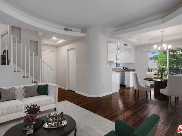 10627 MOORPARK Street, Unit 9, North Hollywood, CA 91602