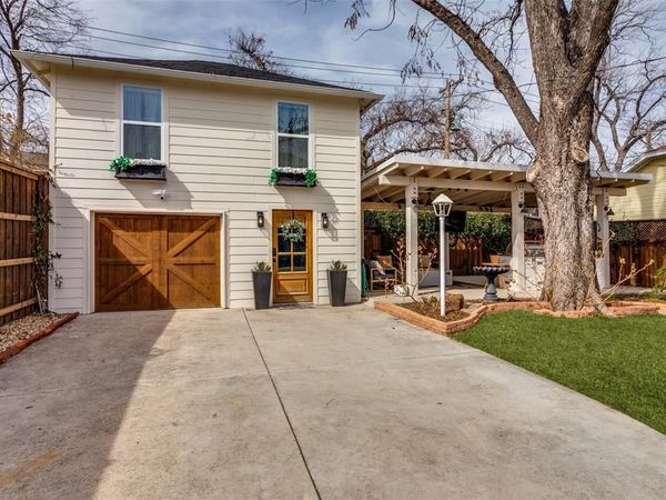 1600 Fairmount Avenue , Fort Worth, TX 76104