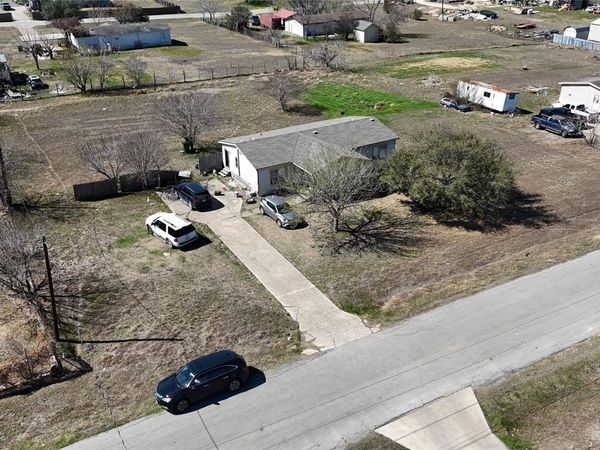 7113 Maverick CT, Buda, TX 78610