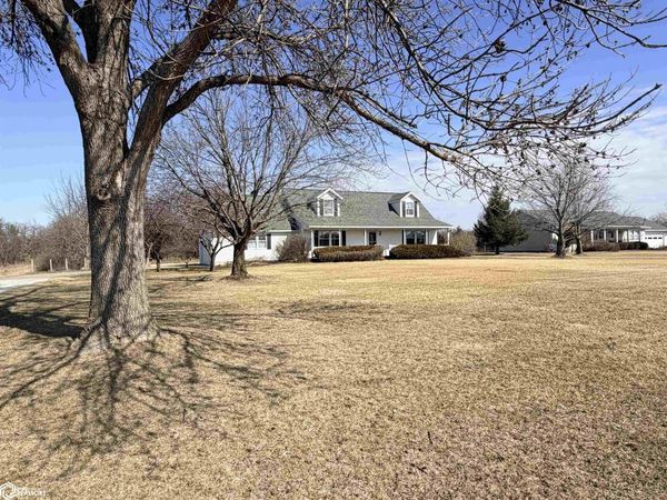 2099 Libertyville Road, Fairfield, IA 52556