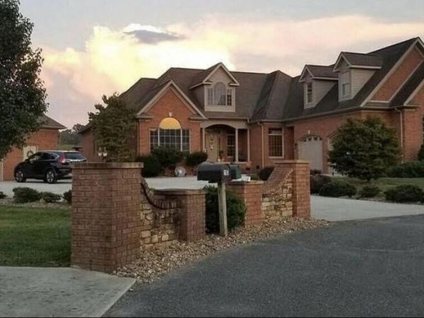 164 Ashley Court, Speedwell, TN 37870