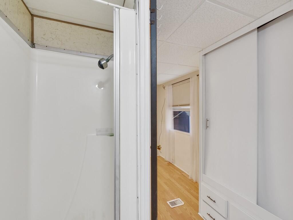 335 NE Tropicalia Lane, Jensen Beach, FL 34957 Photo