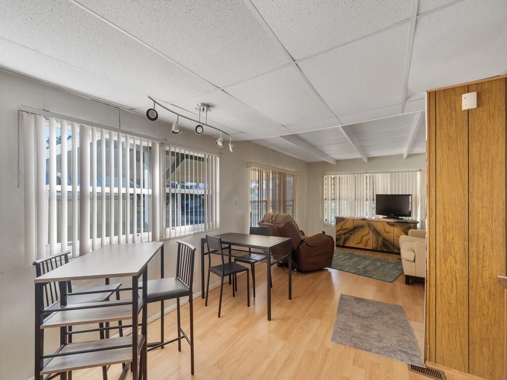 335 NE Tropicalia Lane, Jensen Beach, FL 34957 Photo