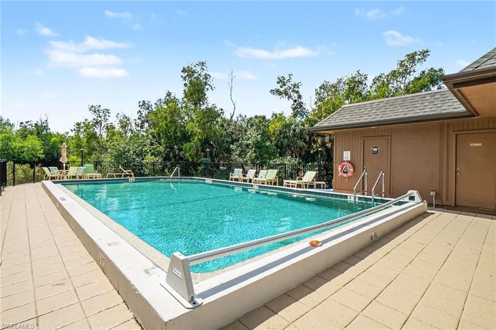 2069 W Lakeview Blvd , Unit 5, North Fort Myers, FL 33903 Photo