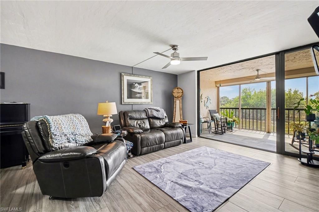 2069 W Lakeview Blvd , Unit 5, North Fort Myers, FL 33903 Photo