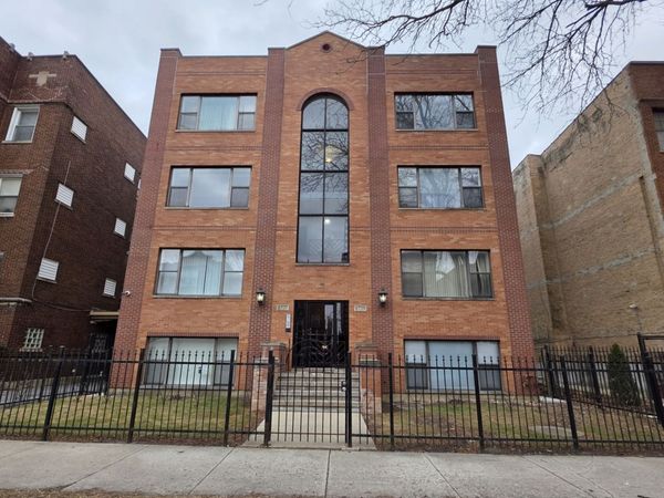 Unit 1N, Chicago, IL 60649