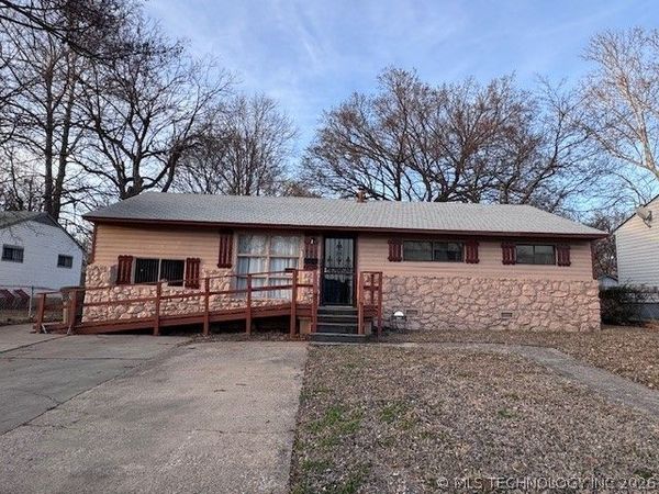 561 E 42nd Place North , Tulsa, OK 74106