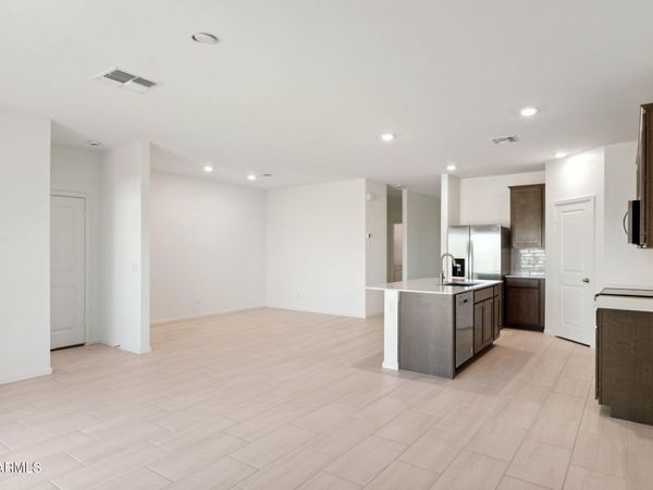 25482 W BOWKER Street, Buckeye, AZ 85326