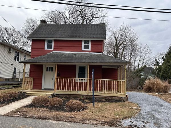 12 Canyon Street, Huntington, NY 11743