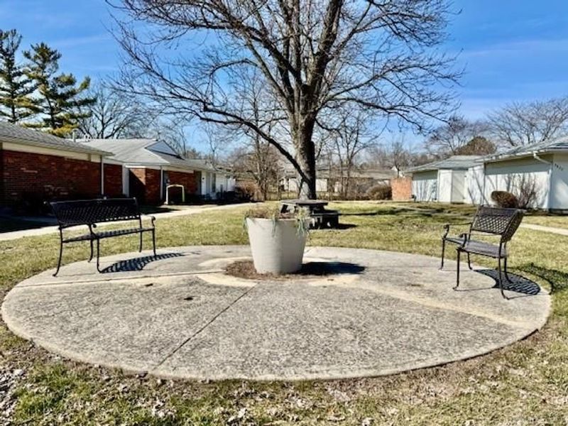 5812 Troy Villa Boulevard, Dayton, OH 45424 Photo 9