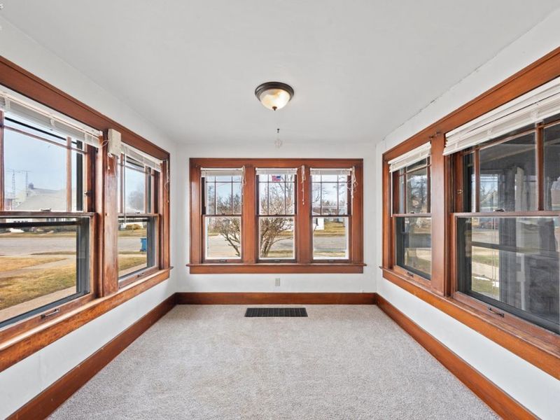 322 E 6th Street, Port Clinton, OH 43452 Photo 32