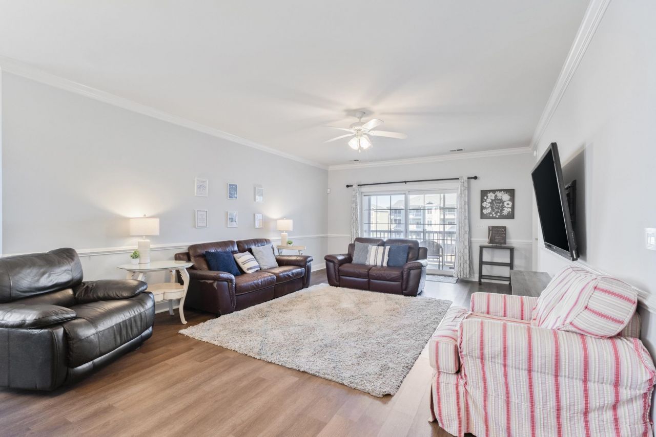 4887 Luster Leaf Circle  Photo 15