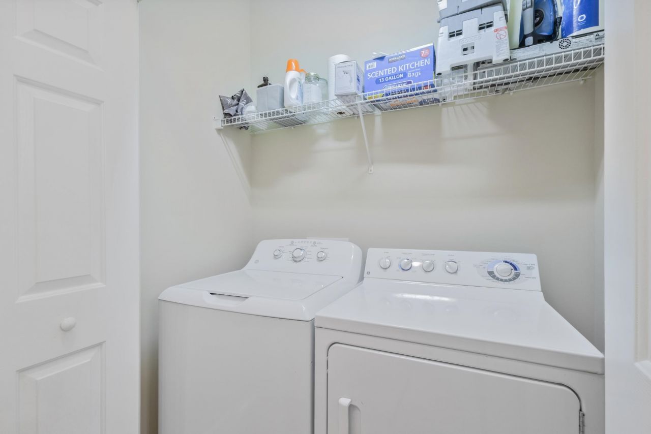 4887 Luster Leaf Circle  Photo 25