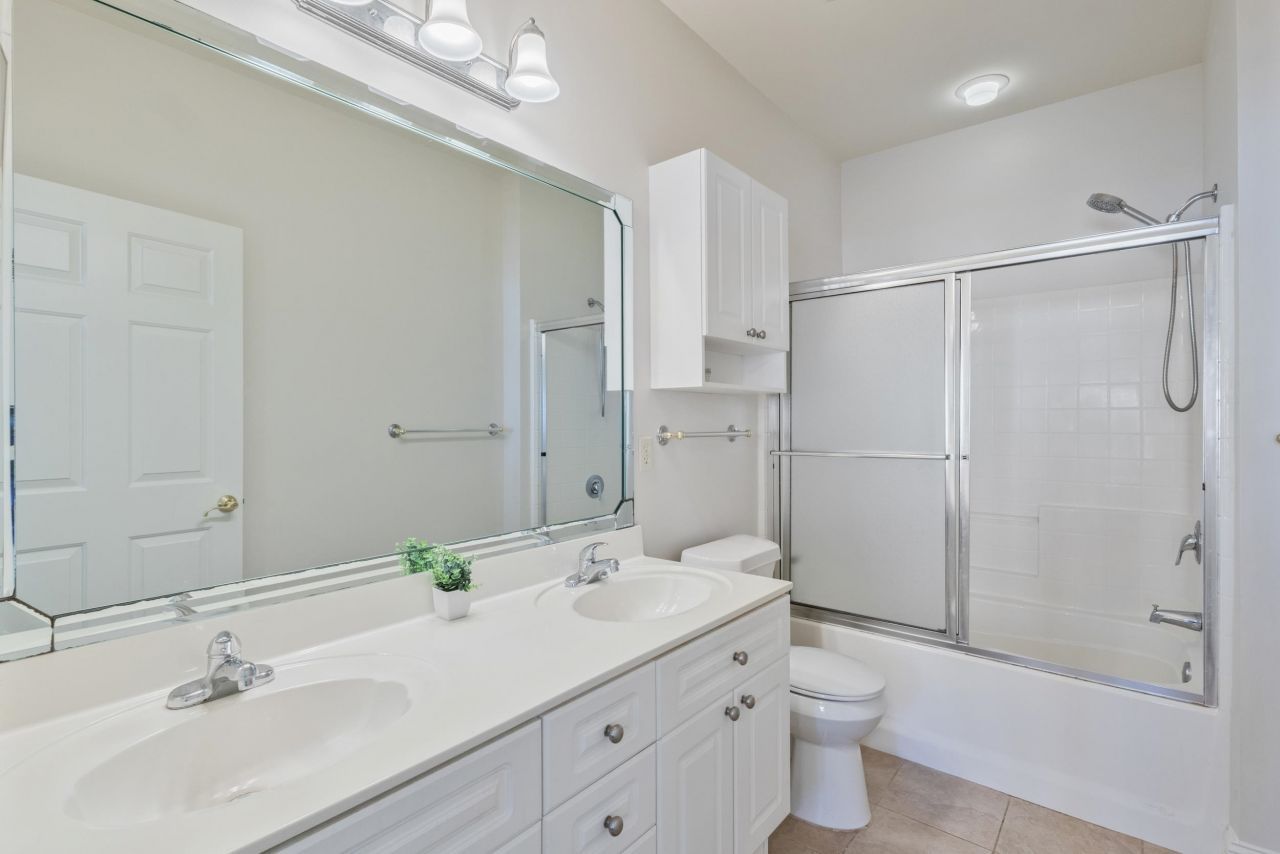 4887 Luster Leaf Circle  Photo 26