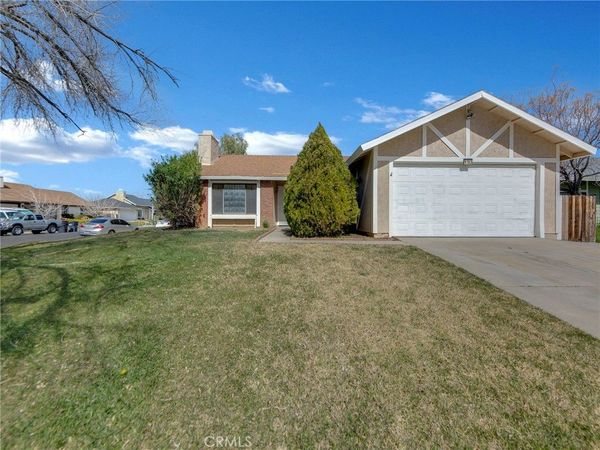 1703 E Avenue R3, Palmdale, CA 93550