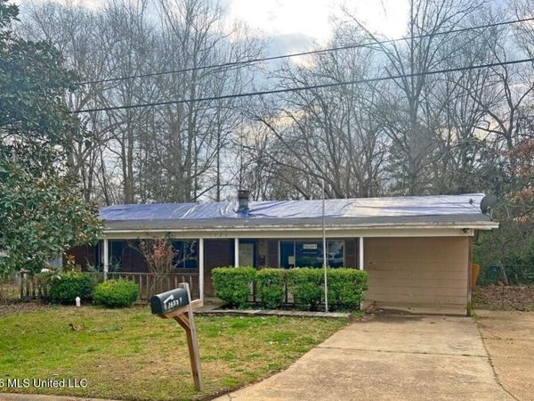 1423 Woody Drive, Jackson, MS 39212