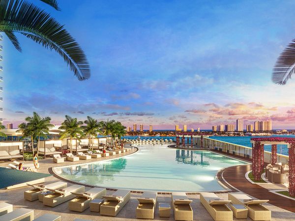 220 Lake Shore Drive, Unit 811, Lake Park, FL 33403